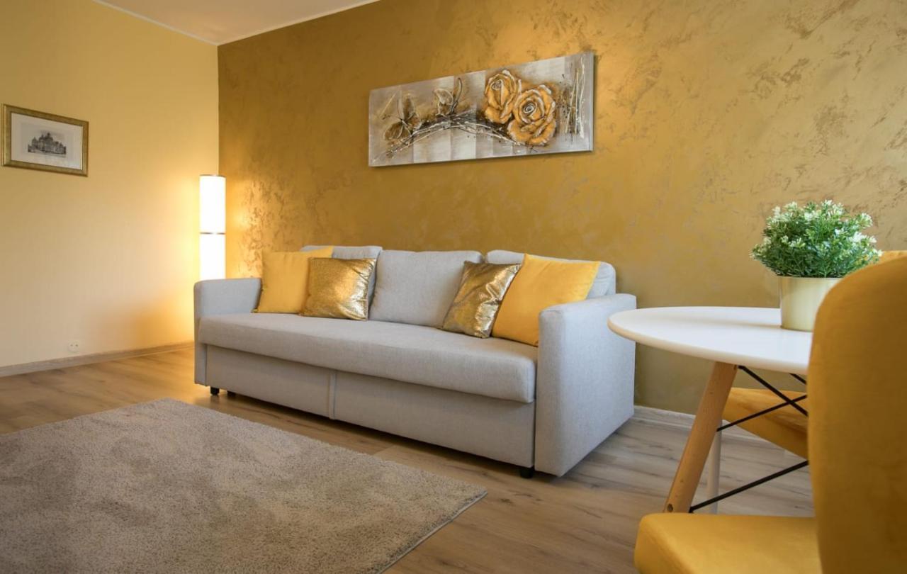 Golden Apartment Baneasa Bucharest Luaran gambar