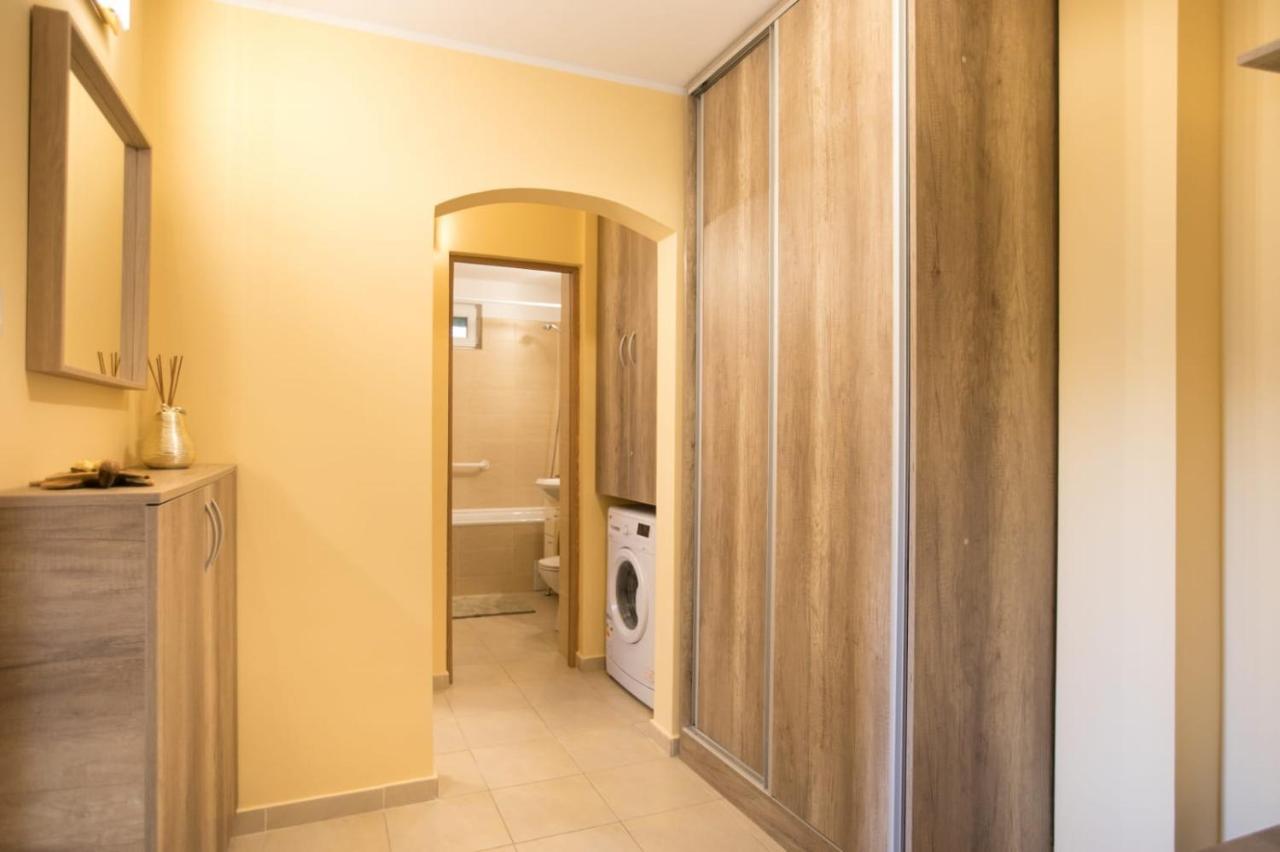 Golden Apartment Baneasa Bucharest Luaran gambar